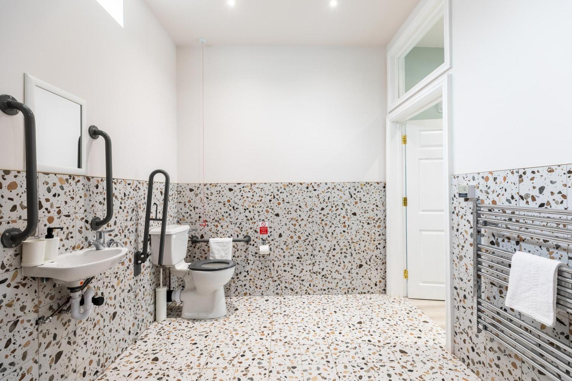 لندن The Chapter Hotels - Finsbury Park الغرفة الصورة