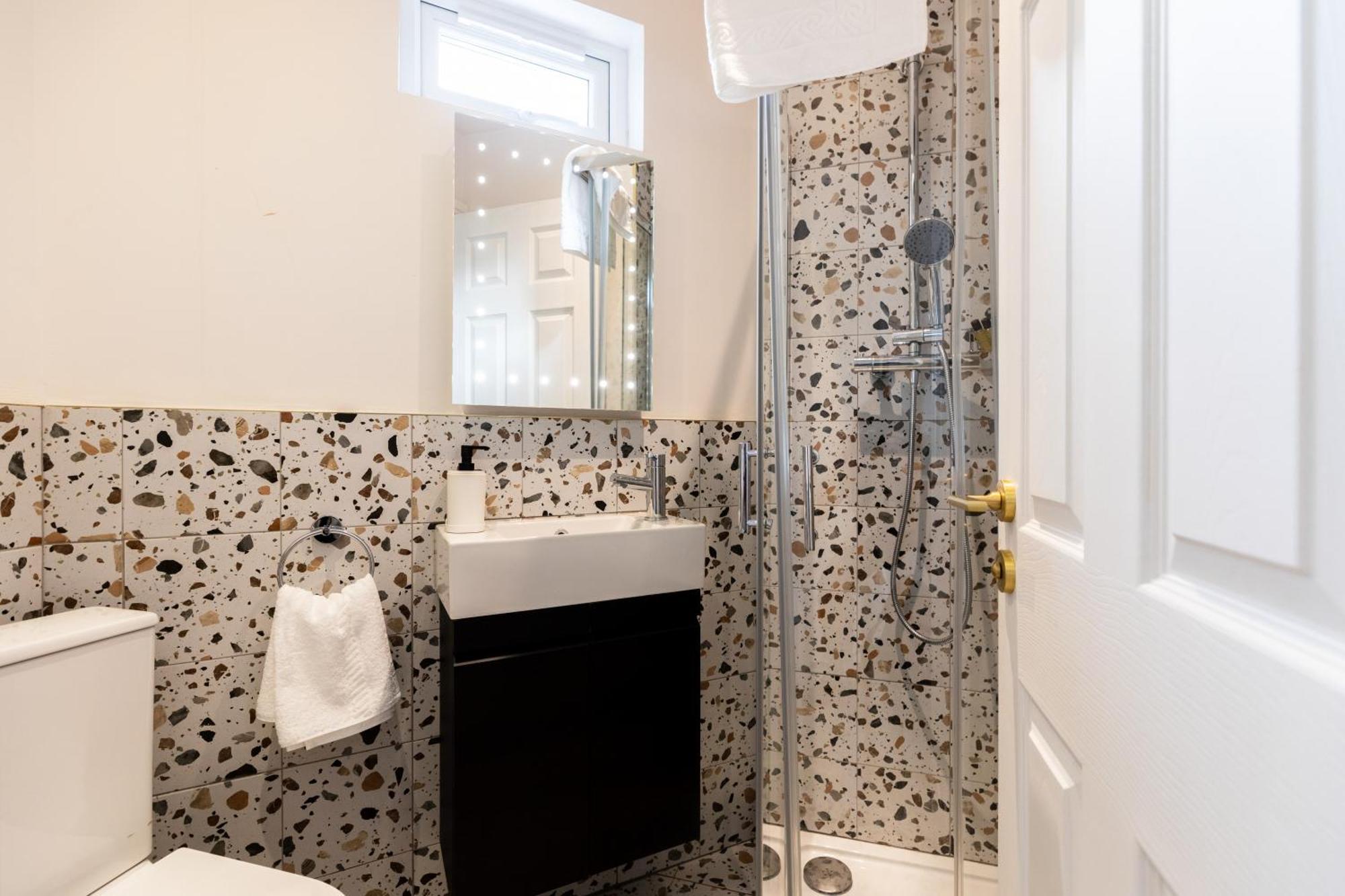 لندن The Chapter Hotels - Finsbury Park الغرفة الصورة